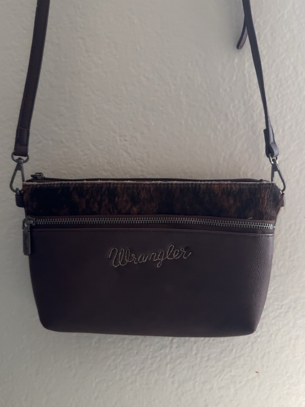 Wrangler Wrangler Western Cowhide Crossbody Bags - Dark Brown